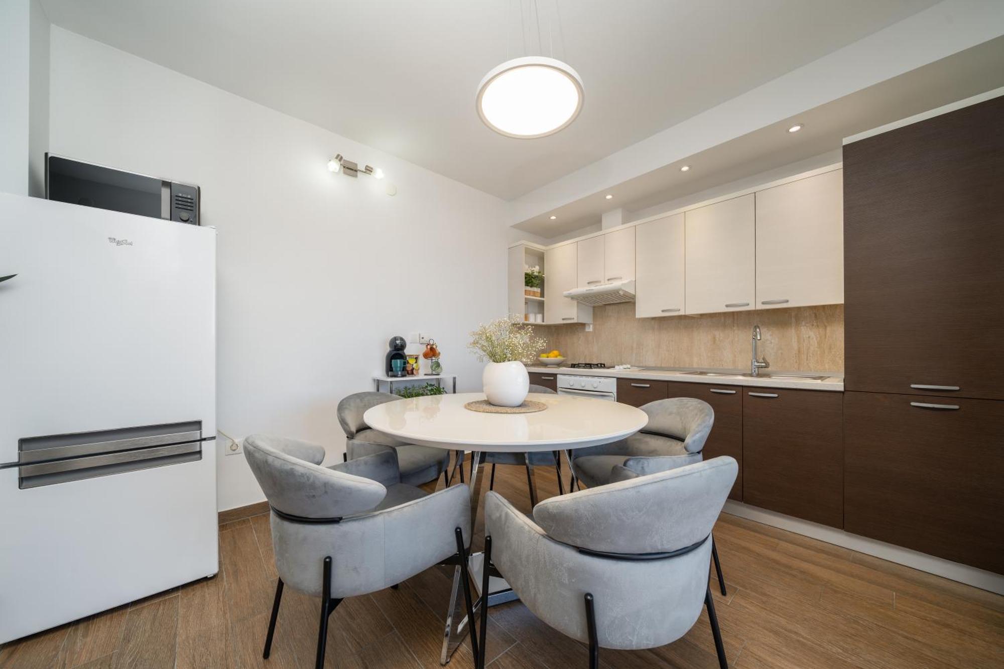 Apartment Ana Makarska Buitenkant foto